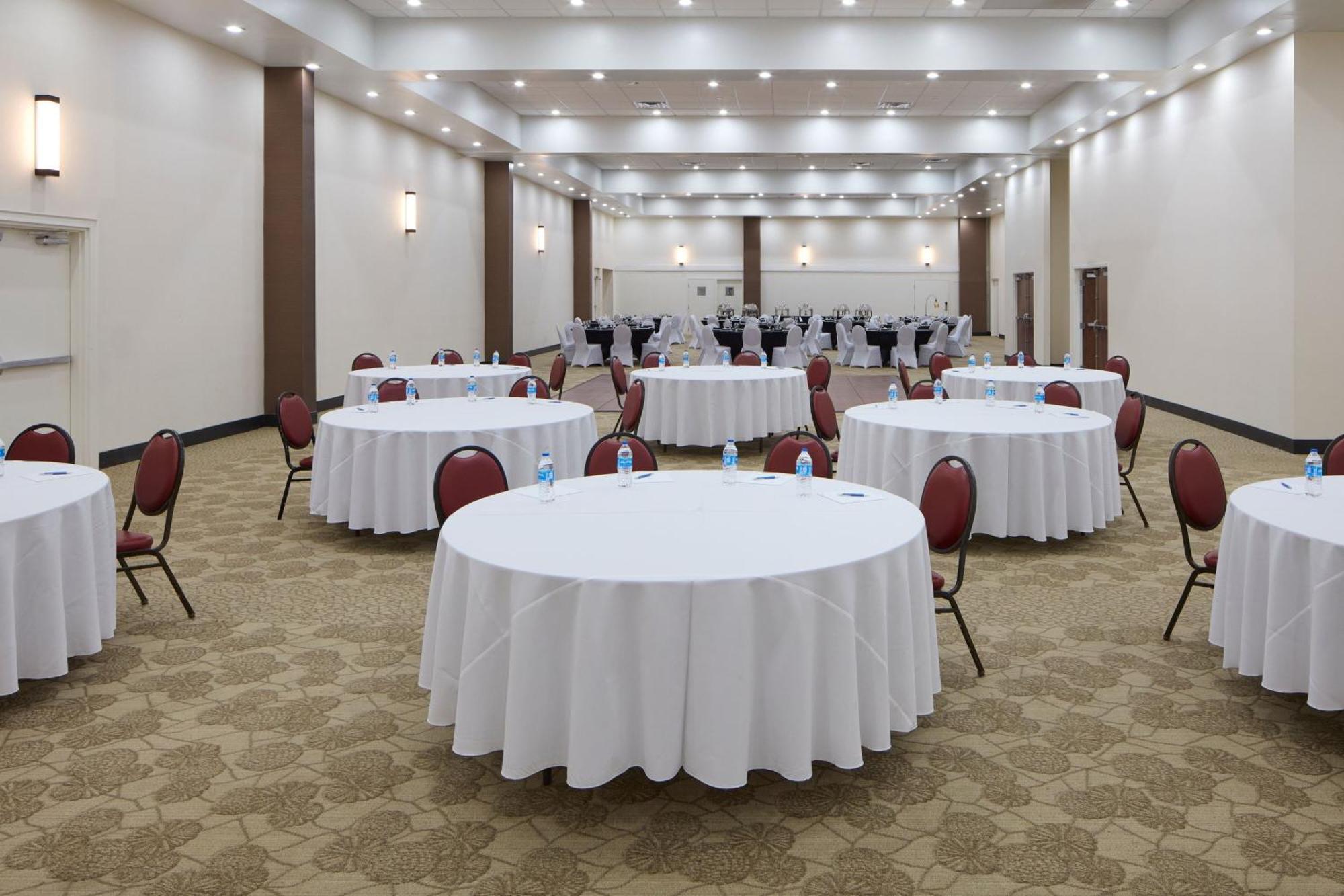 Hotel Four Points By Sheraton Virginia Oceanfront 3*