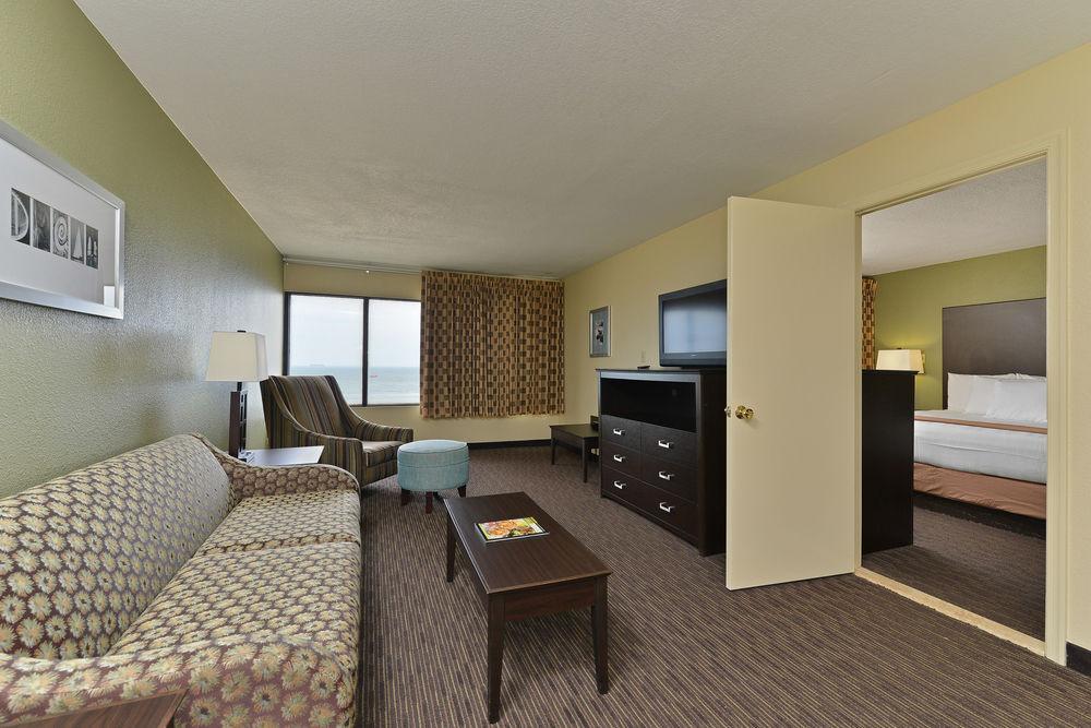 Four Points By Sheraton Virginia Oceanfront 3*